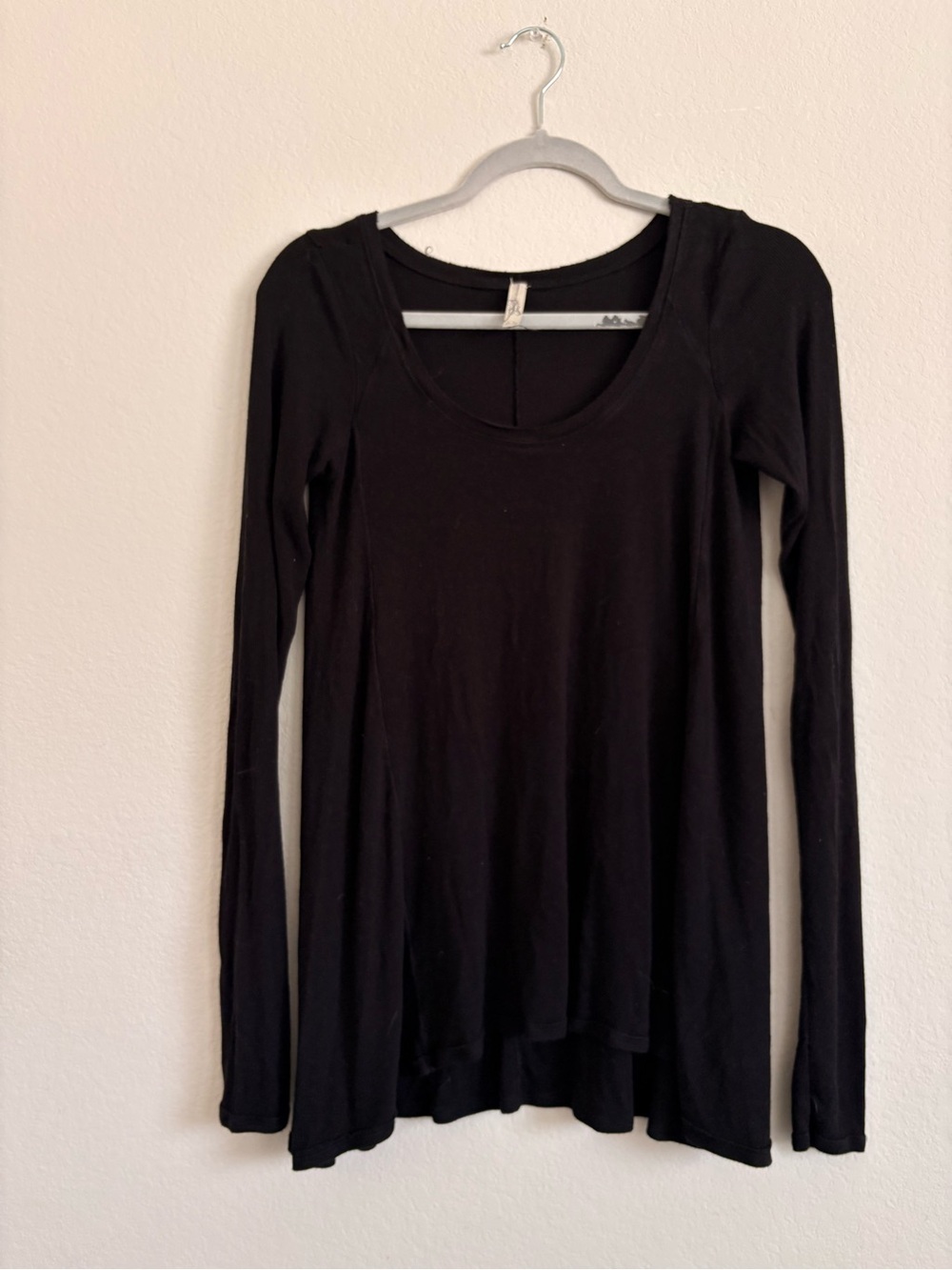 Free People 2 Shirt Bundle-size small - Picture 2 of 13